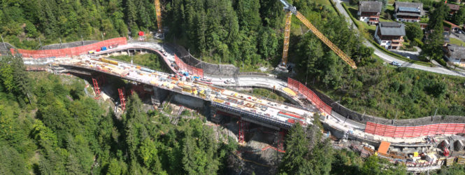 Le nouveau pont entre Villars et Gryon commence à se montrer