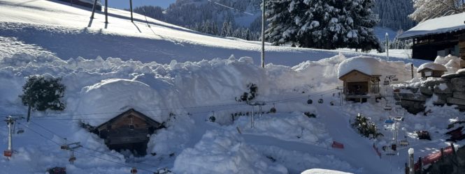 Le ski et le snowboard se pratiquent en miniature à la Forclaz